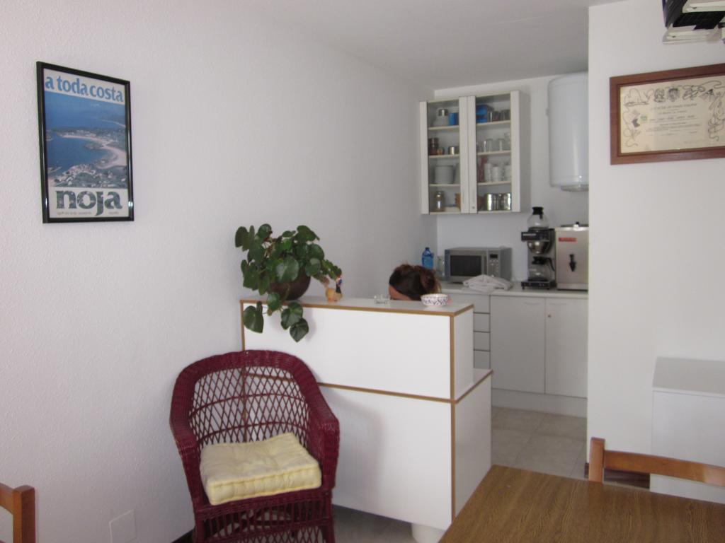 Habitaciones Lopez Azcona Noja Exteriör bild