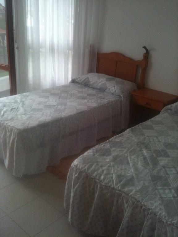 Habitaciones Lopez Azcona Noja Exteriör bild