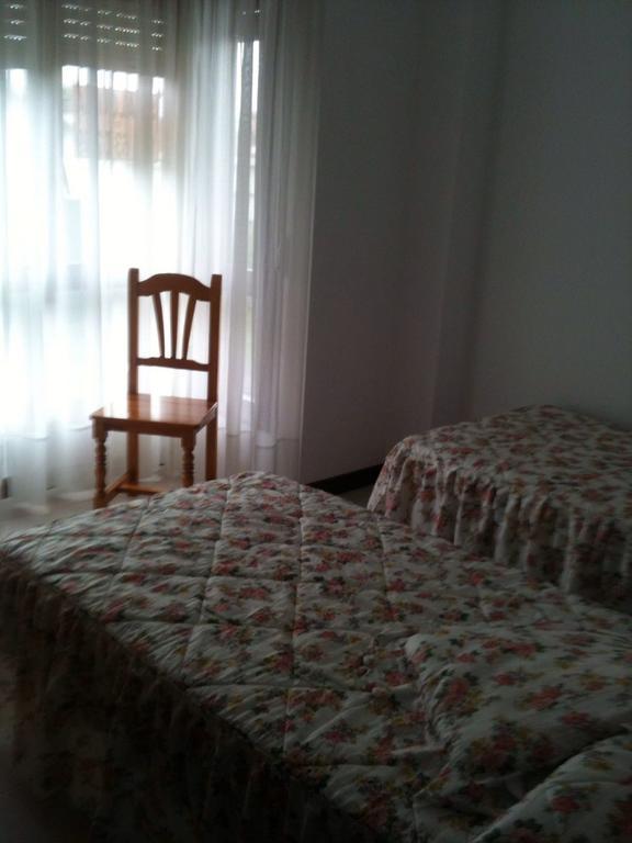 Habitaciones Lopez Azcona Noja Exteriör bild